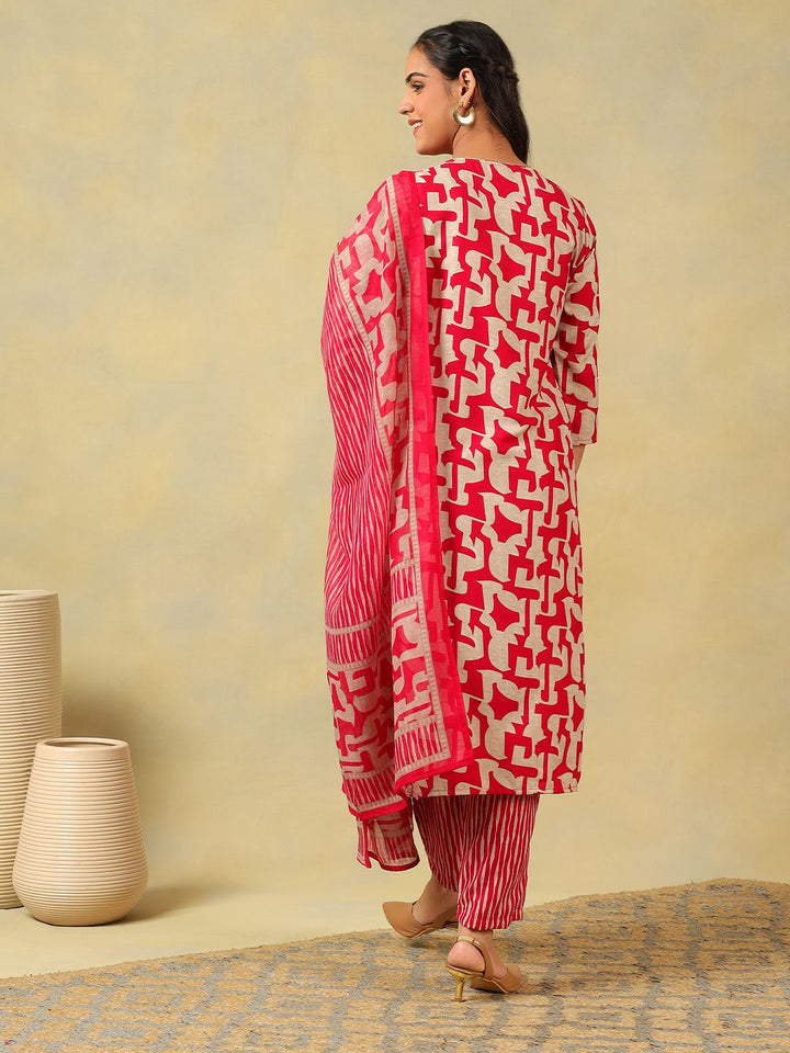 Mamicha Women Printed Regular Thread Work Pure Cotton Kurta with Trousers & With Dupatta