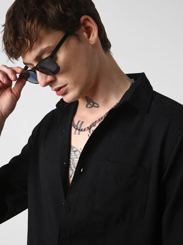 VASTRADO Men Classic Spread Collar Solid Casual Shirt