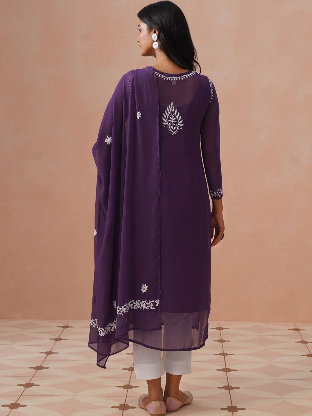 Rumah Wanita Chikankari Sulaman Bunga Chikankari Bunga Indie Georgette Kurta