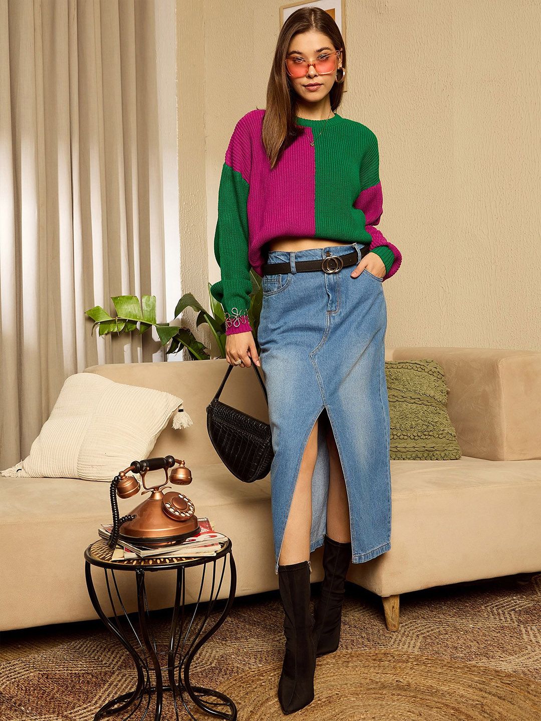 Berrylush Women Colourblocked Pullover Sweater
