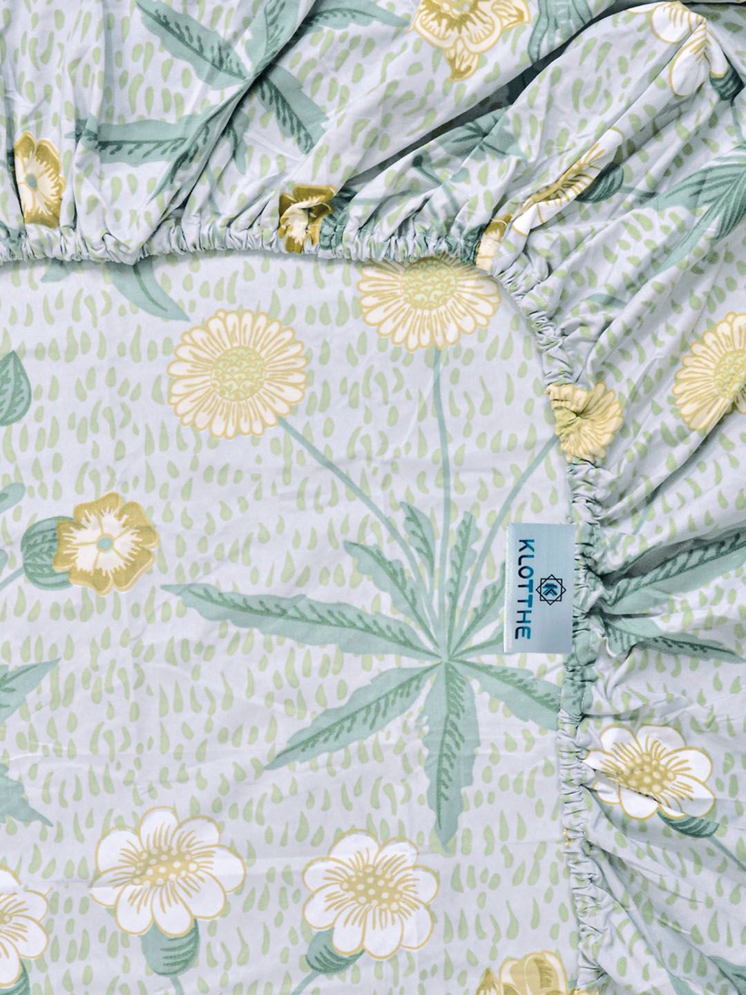 KLOTTHE Hijau & Putih Bercetak 300 TC Cadar Katil Double Dengan 2 Sarung Bantal- 2.5 m x 2.25 m