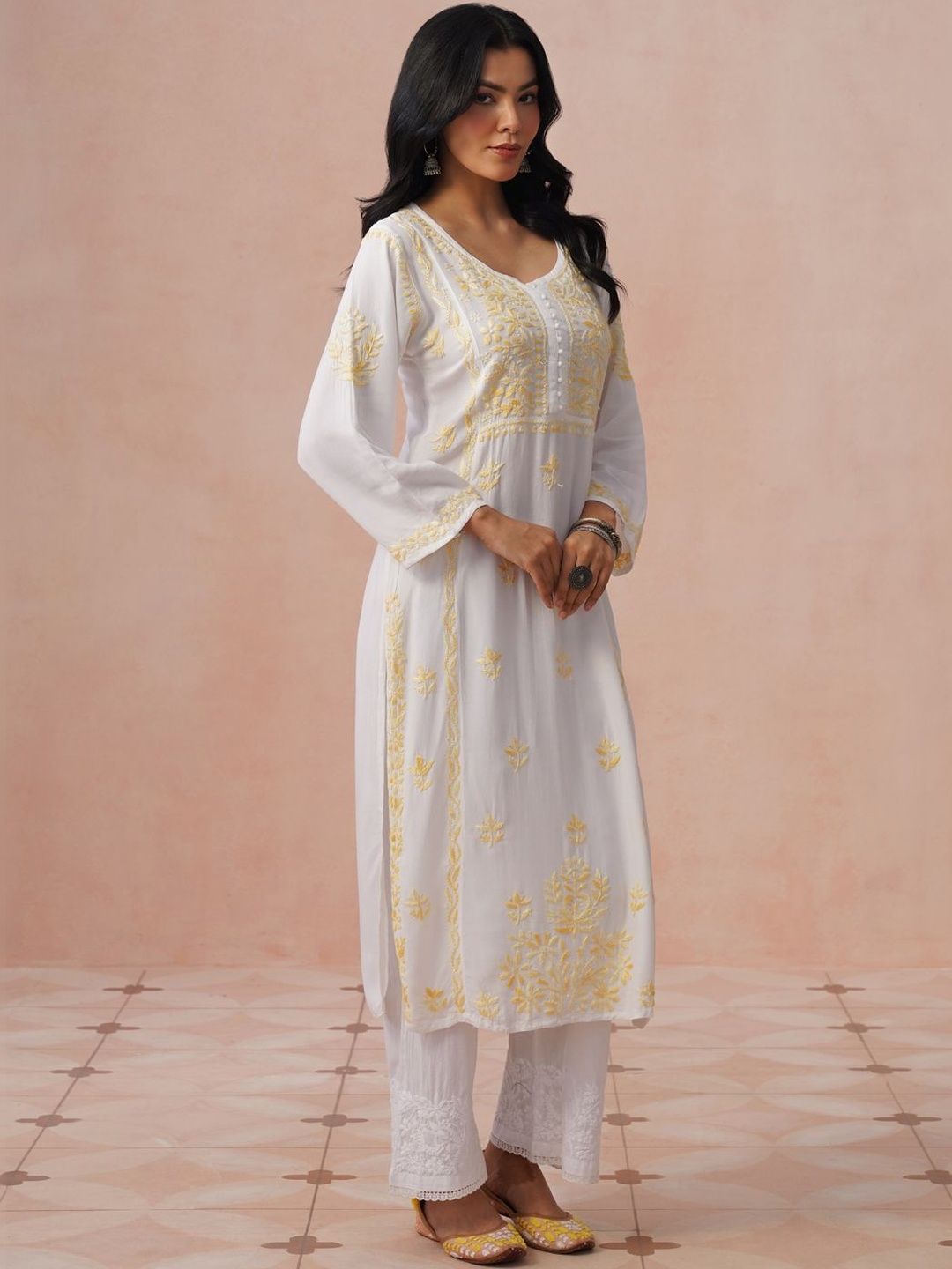 House of Chikankari Women Embroidered Chikankari Kurta