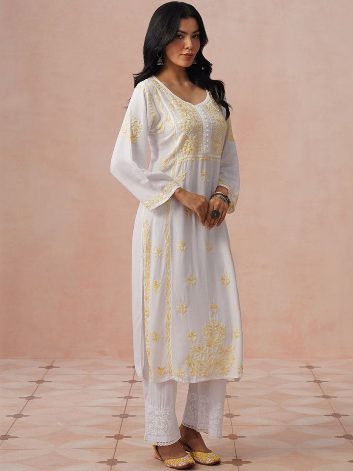 House of Chikankari Women Embroidered Chikankari Kurta