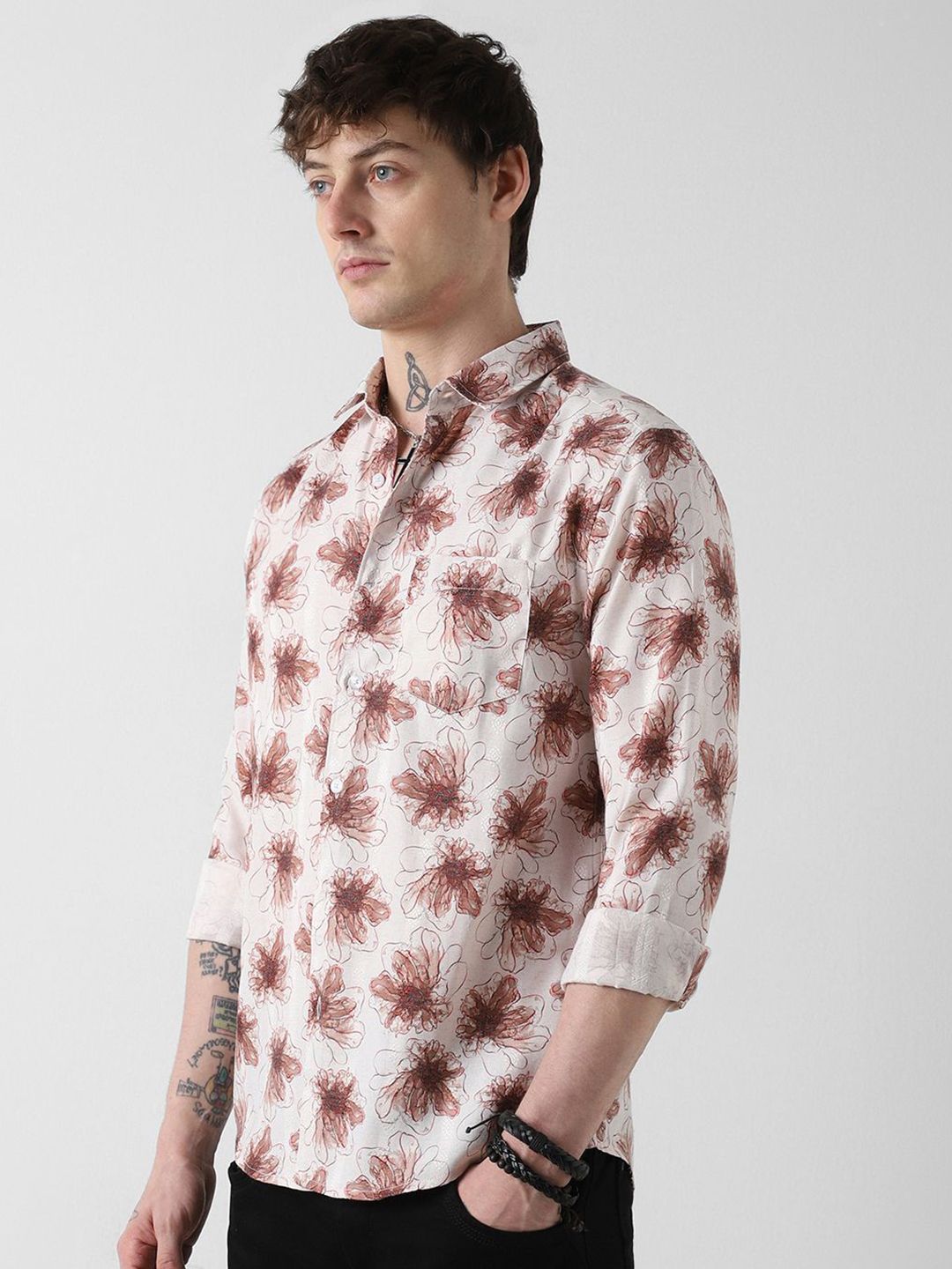 VASTRADO Men Classic Slim Fit Floral Opaque Printed Casual Shirt