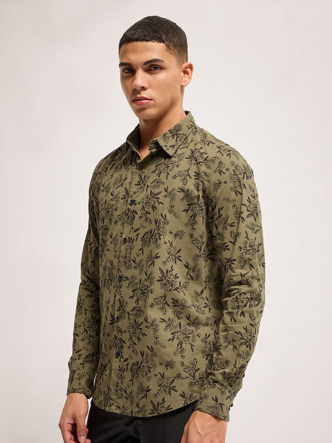 THE BEAR HOUSE Men Slim Fit Floral Printed Pure Cotton Casual Shirt