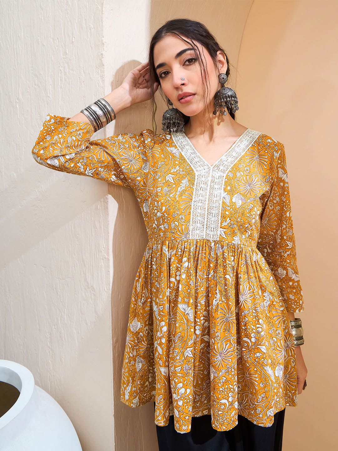 Shae by SASSAFRAS Floral Printed V-Neck Gotta Patti Pure Cotton Gotta Patti Pleated Kurti