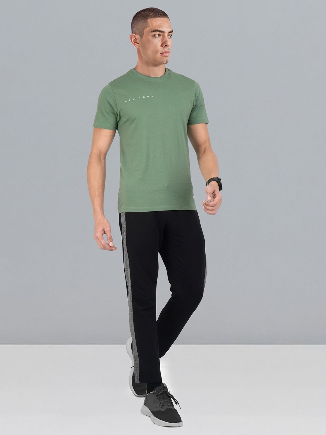 HRX by Hrithik Roshan Men Relaxed Fit Pure Cotton Yoga T-shirt