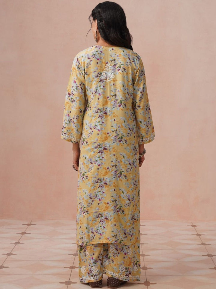 Rumah Wanita Chikankari Bercetak Kurta Chikankari Biasa dengan Seluar