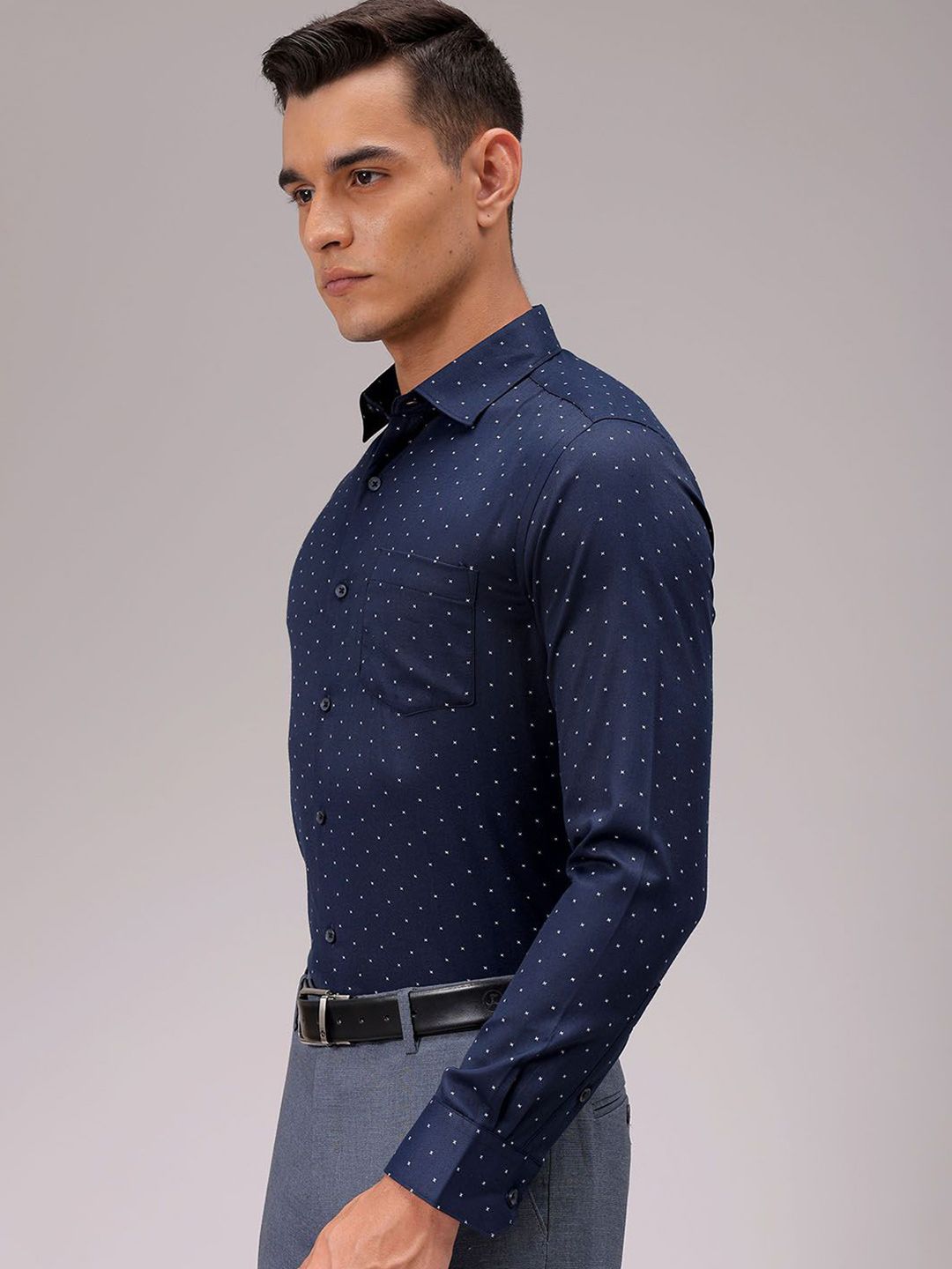 The Indian Garage Co. X Luxe Men Cutaway Collar Micro Ditsy Printed Slim Fit Formal Shirt