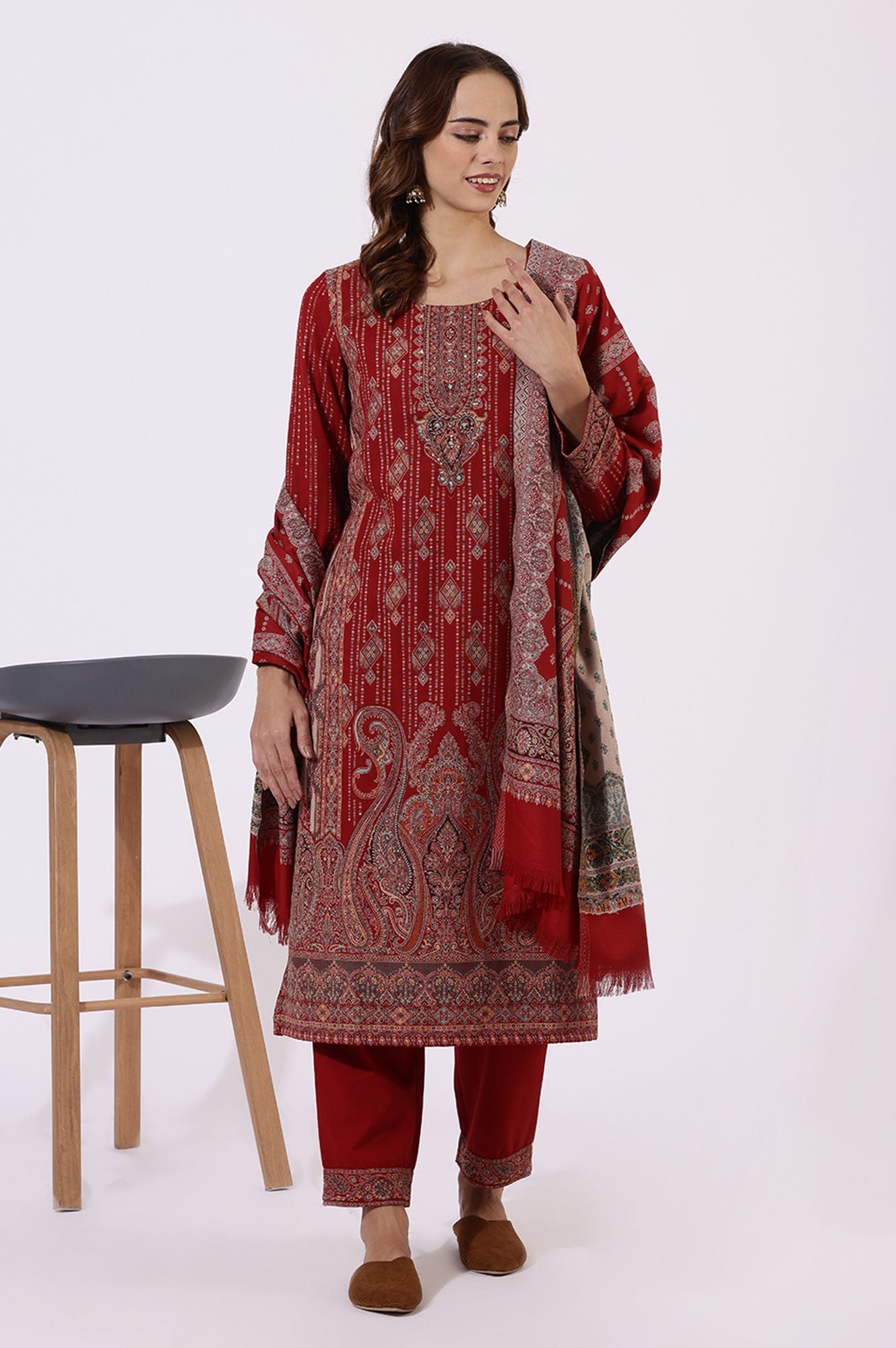 W Floral Printed U-Neck Straight Kurta With Trousers And Dupatta