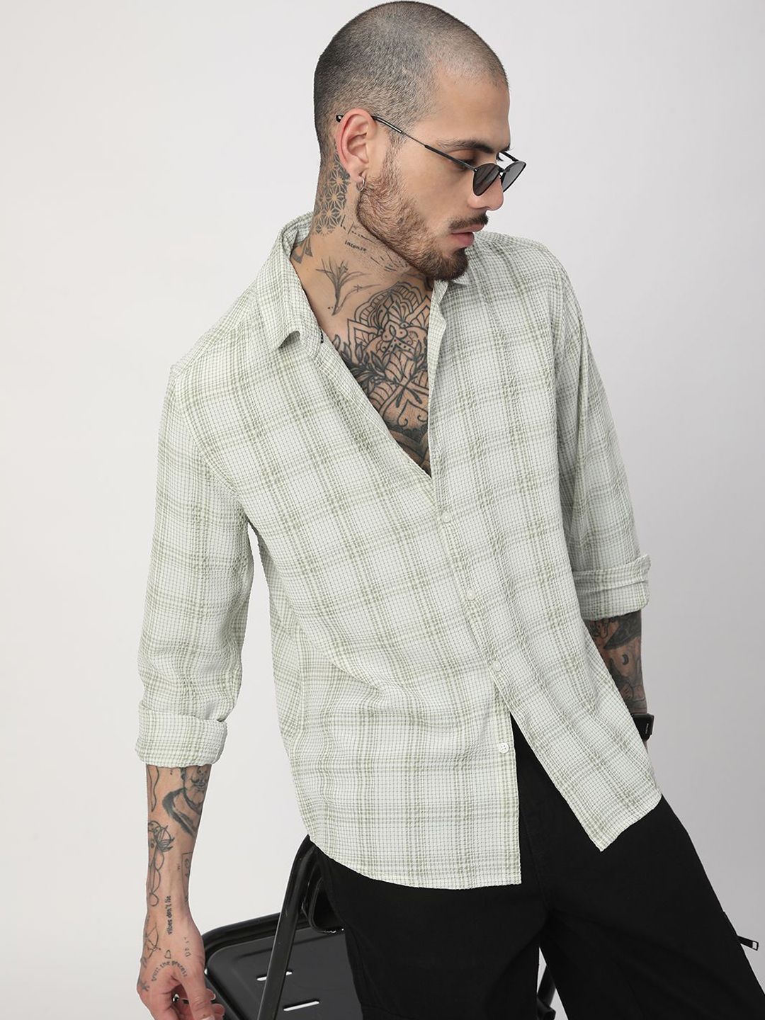 VASTRADO Men Classic Slim Fit Opaque Checked Casual Shirt