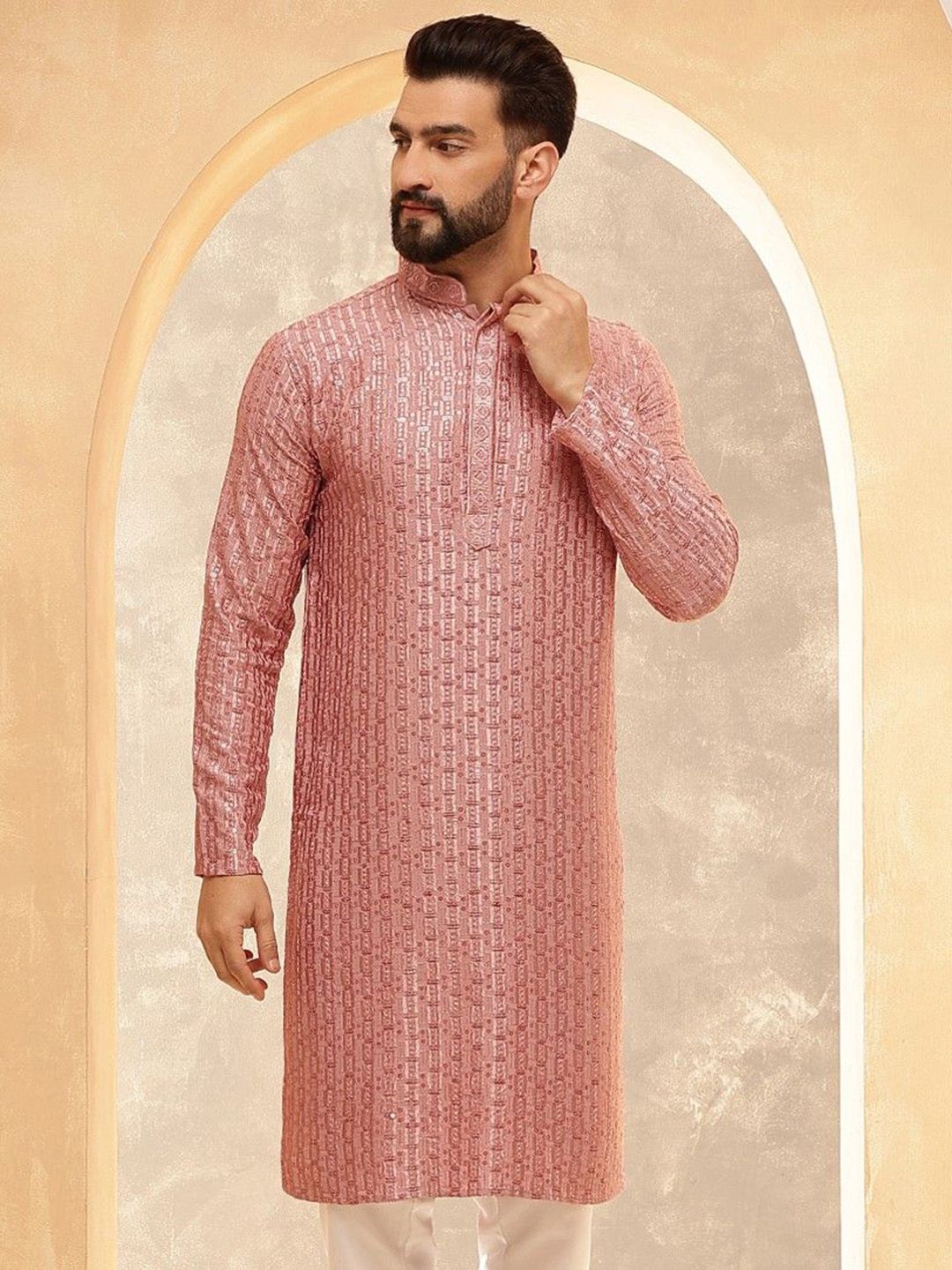 SOJANYA Men Embroidered Thread Work Kurta