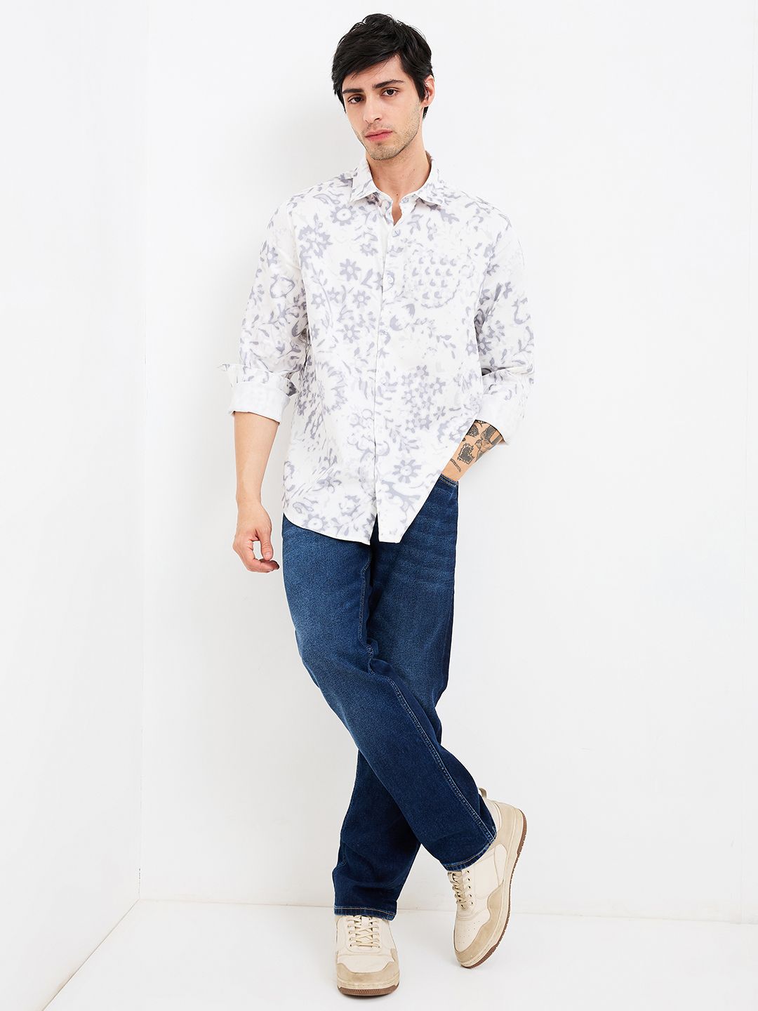 SPYKAR Men Spread Collar Floral Printed Cotton Casual Shirt