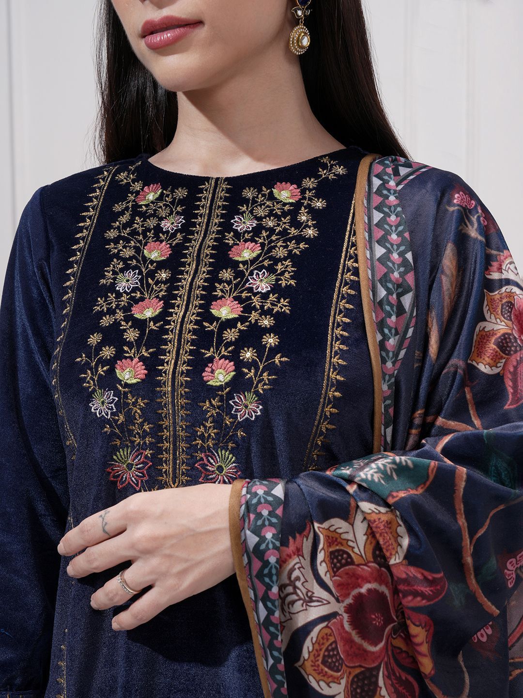 Vishudh Floral Yoke Design Round Neck Thread Work Straight Kurta With Trousers & Dupatta