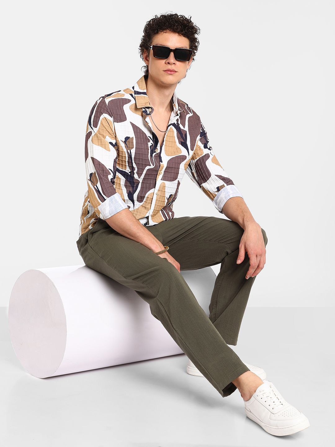 Campus Sutra Men Comfort Spread Collar Abstract Printed Casual Shirt