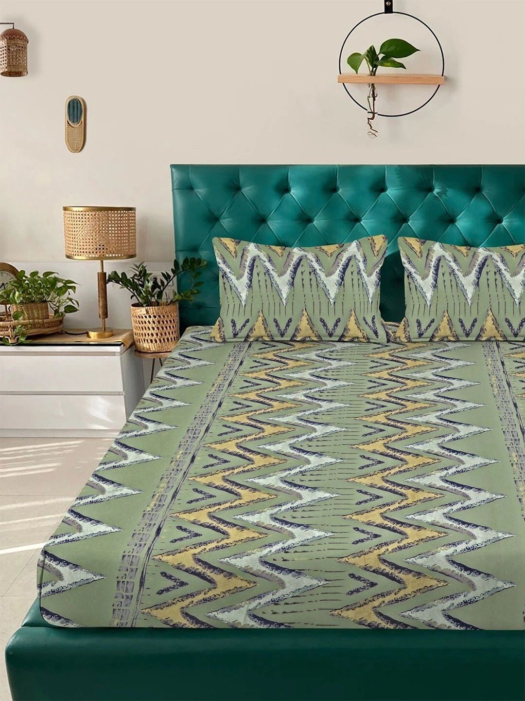 Myntra Elegant Homes Green Geometric 300 TC King Double Bedsheet with 2 Pillow Covers