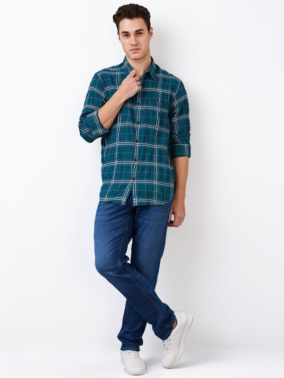 SPYKAR Men Slim Fit Spread Collar Tartan Checked Cotton Casual Shirt