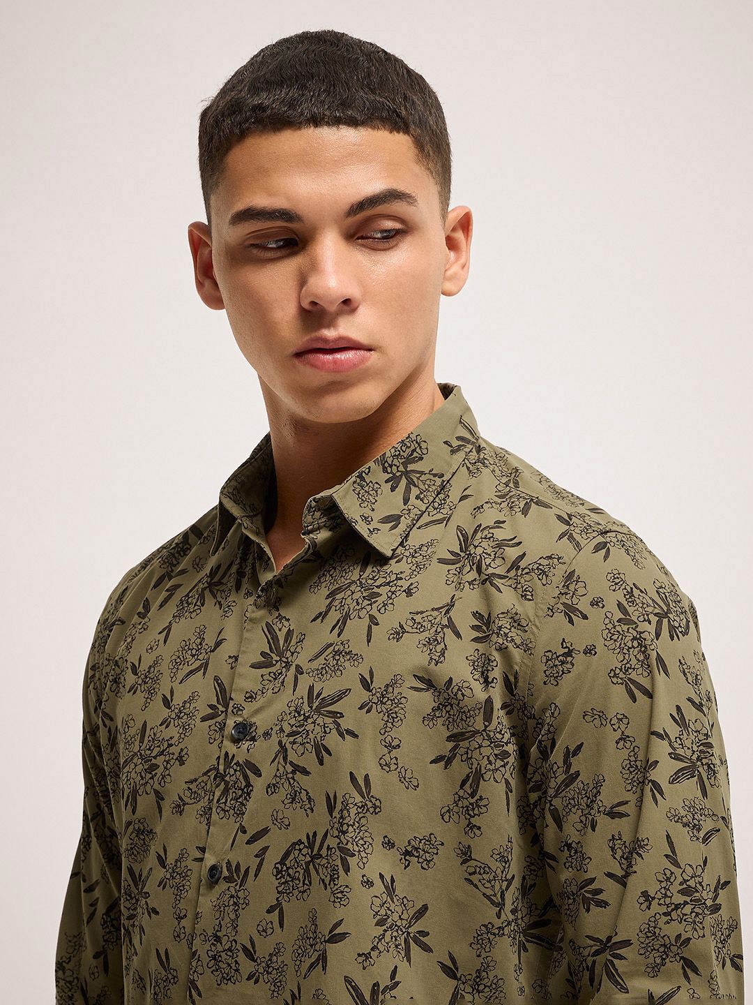THE BEAR HOUSE Men Slim Fit Floral Printed Pure Cotton Casual Shirt