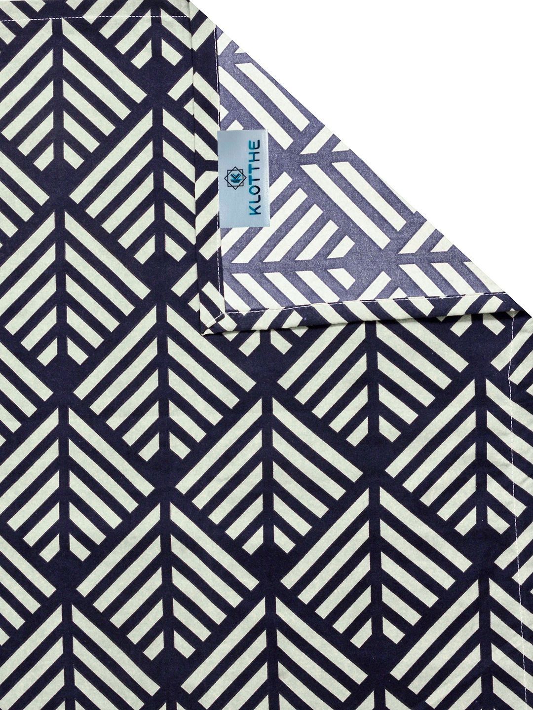 KLOTTHE Grey Geometric Fitted Double Bedsheet with 2 Pillow Covers
