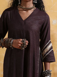 trueBrowns V-Neck High-Slit Gotta Patti Straight Kurta With Trouser
