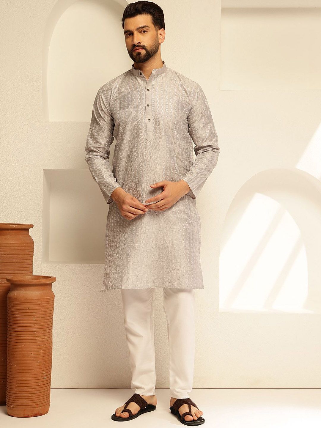 SOJANYA Geometric Embroidered Sequinned Straight Kurta
