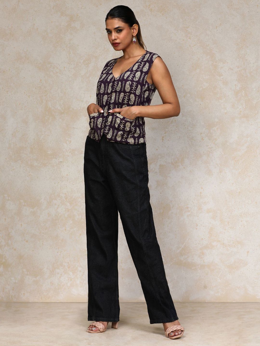 Varanga Women Paisley Printed Cotton Open Vest Top