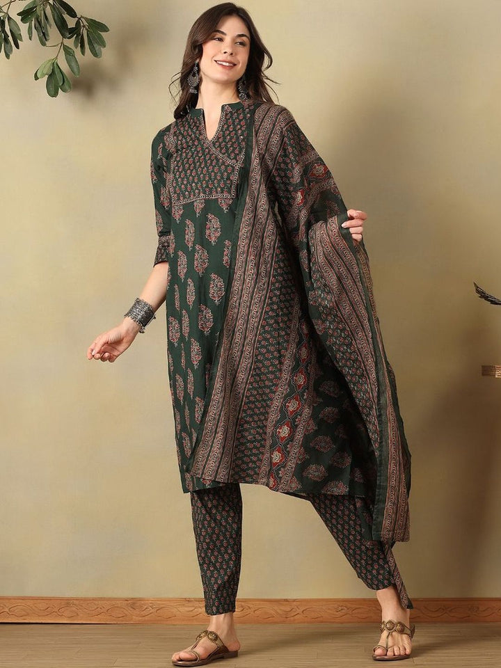 Mamicha Women Ethnic Motifs Printed Regular Mirror Work Pure Cotton Kurta with Trousers & With Dupatta