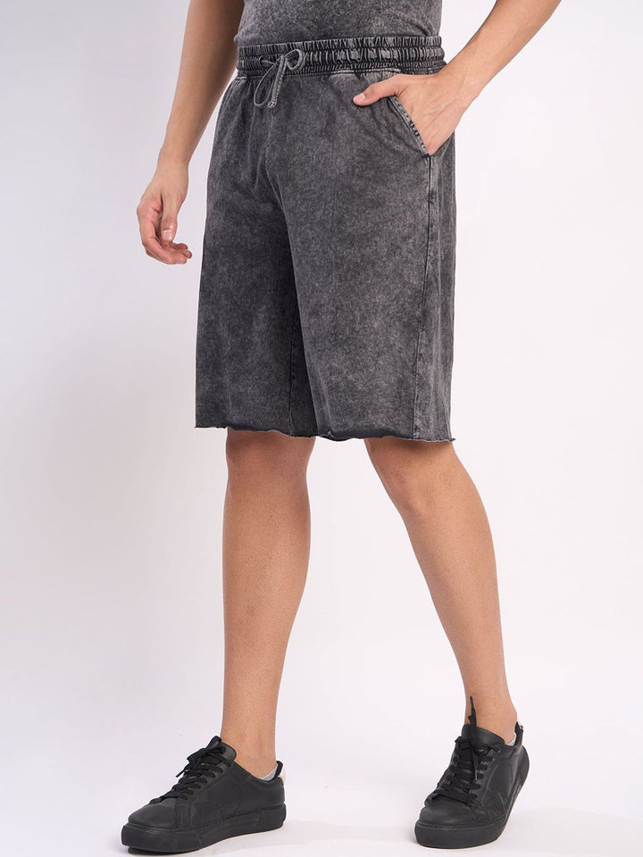 Bene Kleed Men Washed Raw Edge Shorts