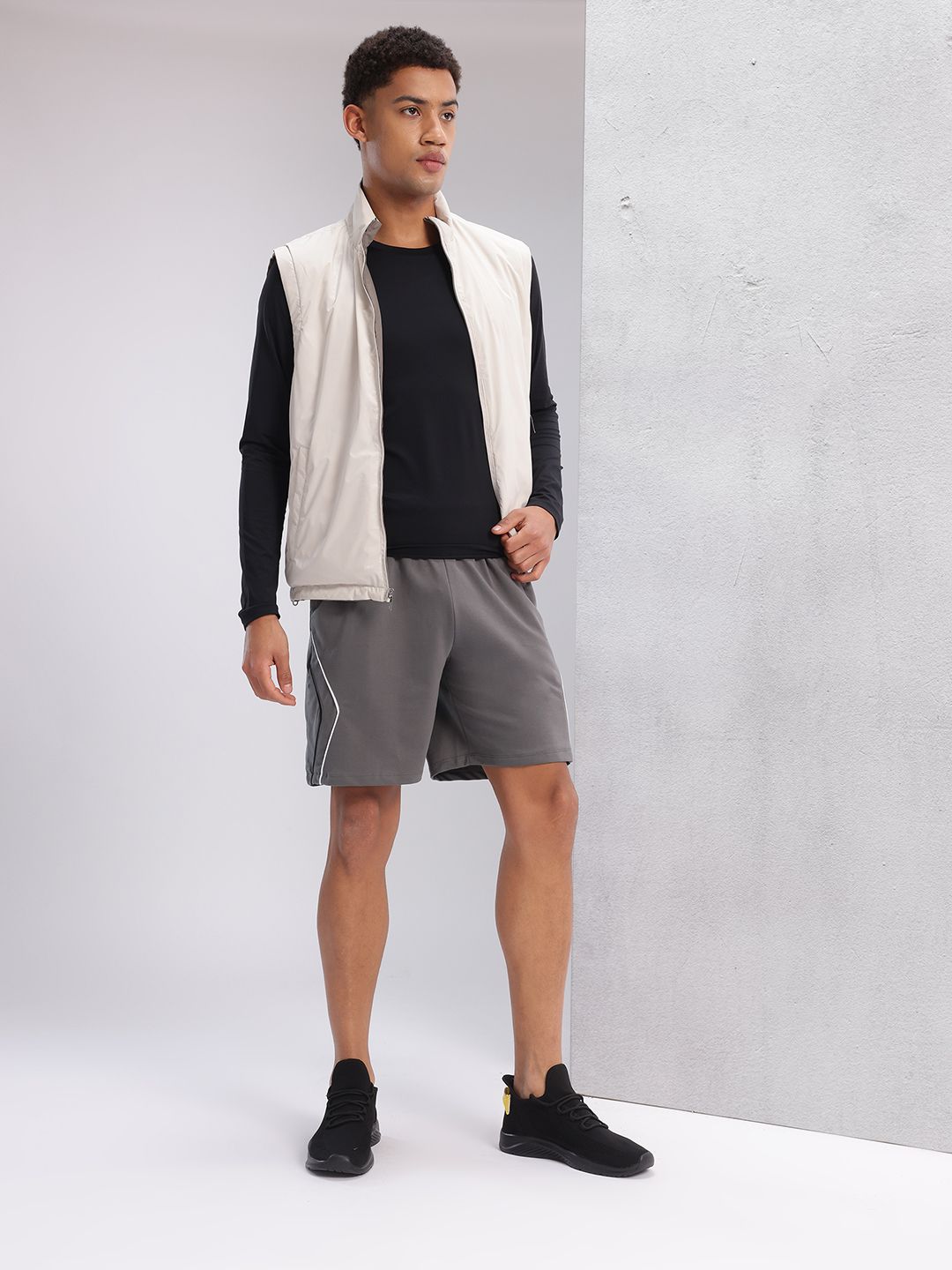 HRX by Hrithik Roshan Men Mid-Rise Regular Fit Lifestyle Shorts