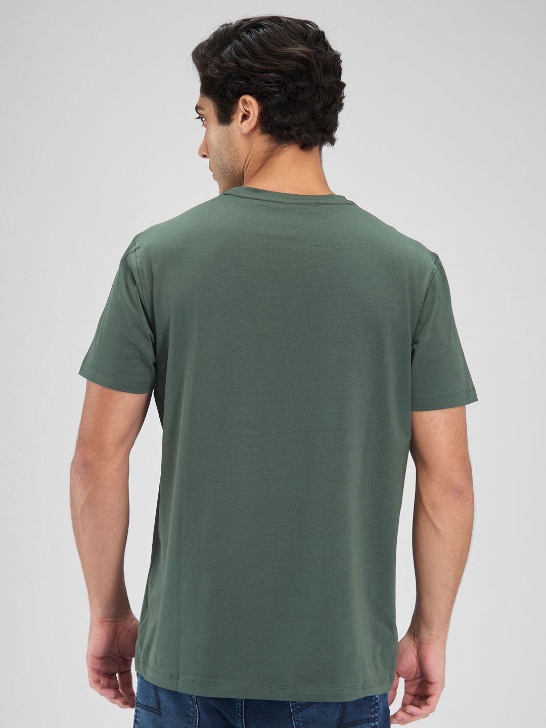 SPYKAR Men Typography Applique Slim Fit T-shirt