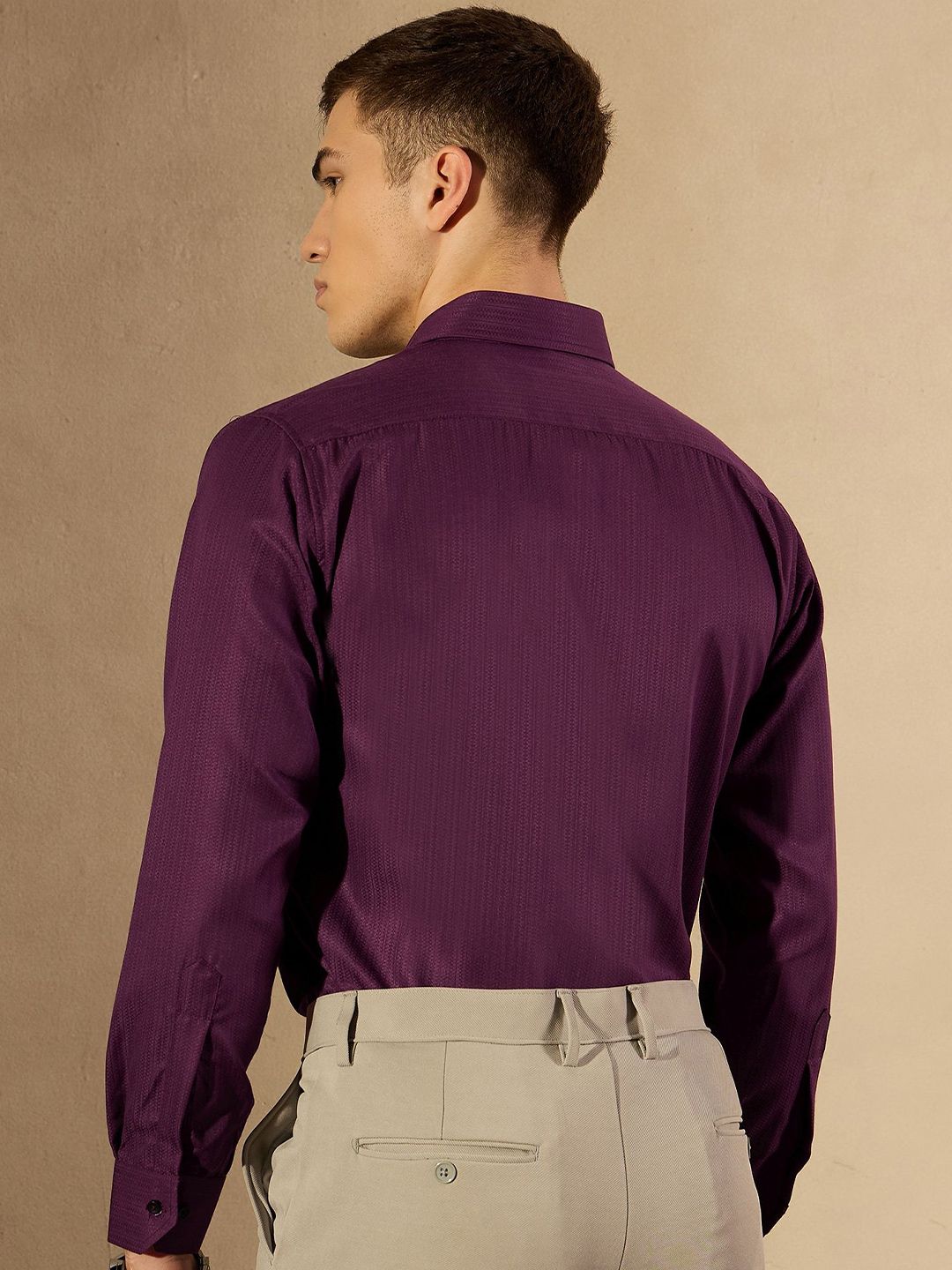 DENNISON Men Smart Spread Collar Textured Party Shirt