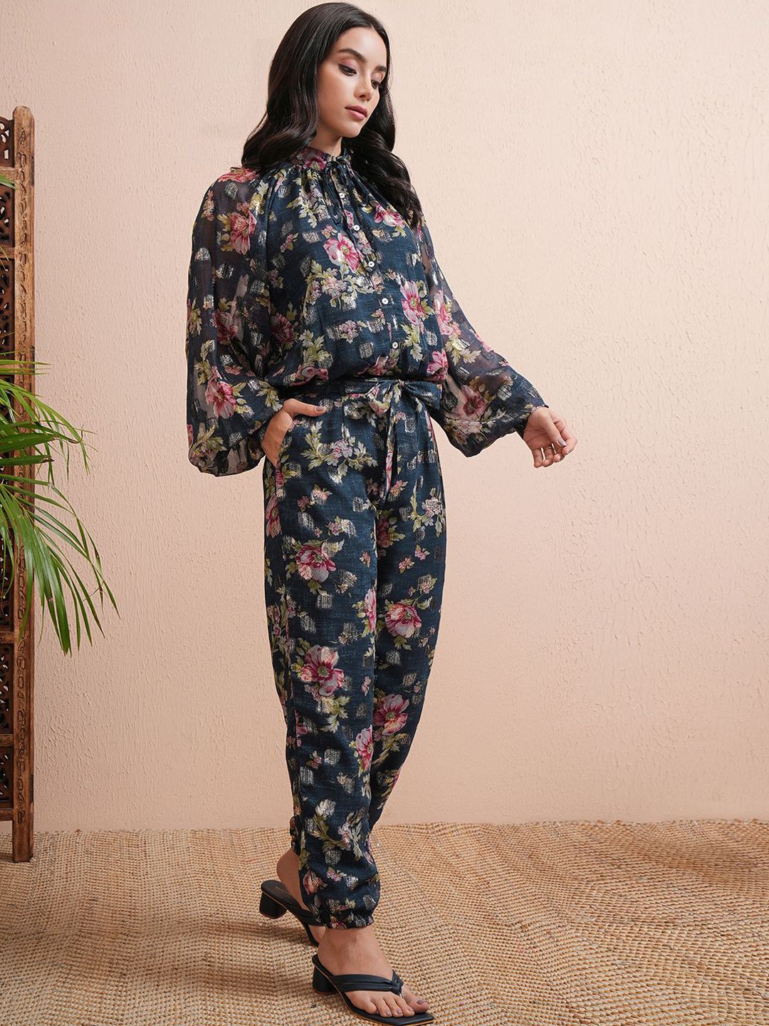 Vishudh Women Printed Top With Joggers Co-Ords