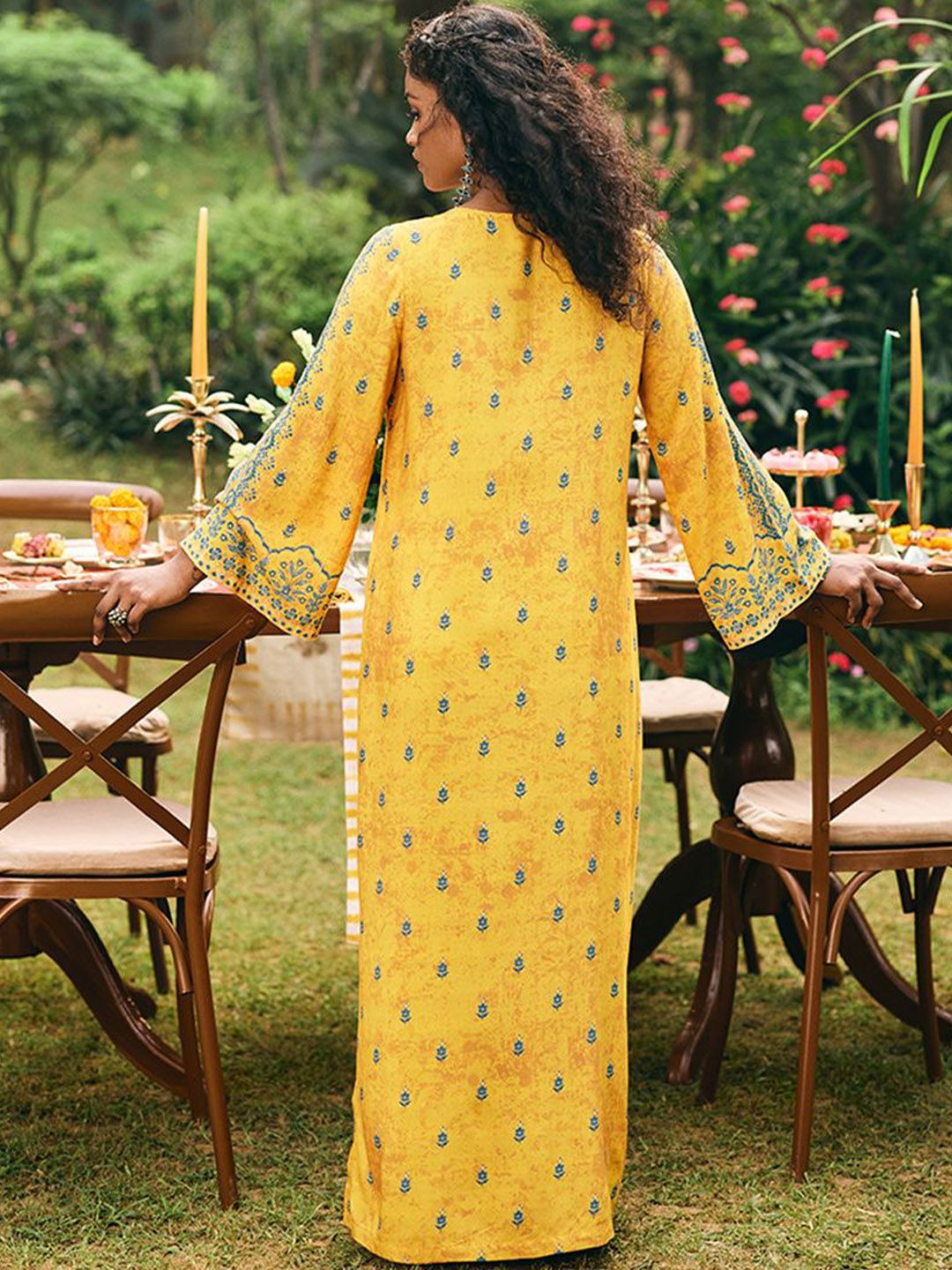 Global Desi Floral Embroidered Straight Kurta