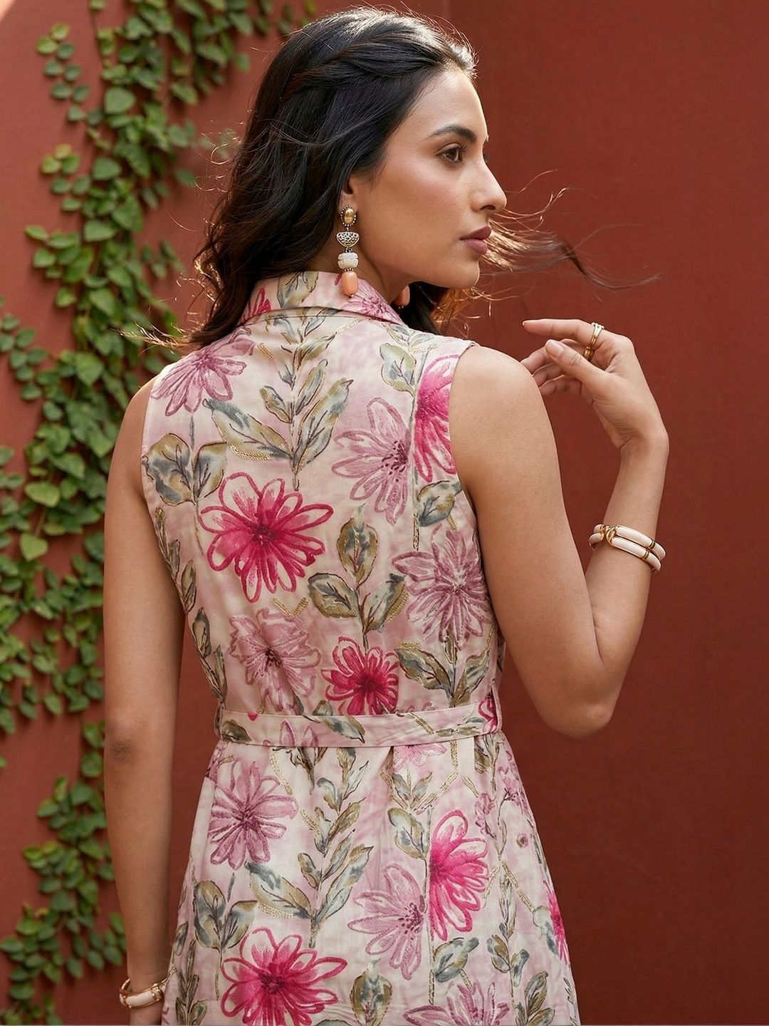 Mamicha Floral Printed Sleeveless Crepe Fit And Flare Midi Dress