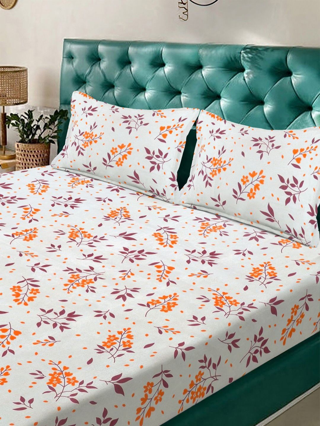 KLOTTHE White Floral Polycotton 300 TC King Fine Bedsheet dengan 2 Sarung Bantal-98 x 89 inci