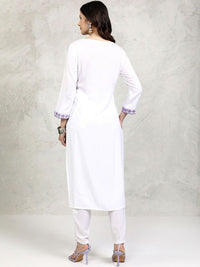 Vishudh White Floral Embroidered Thread Work Round Neck Straight Kurta