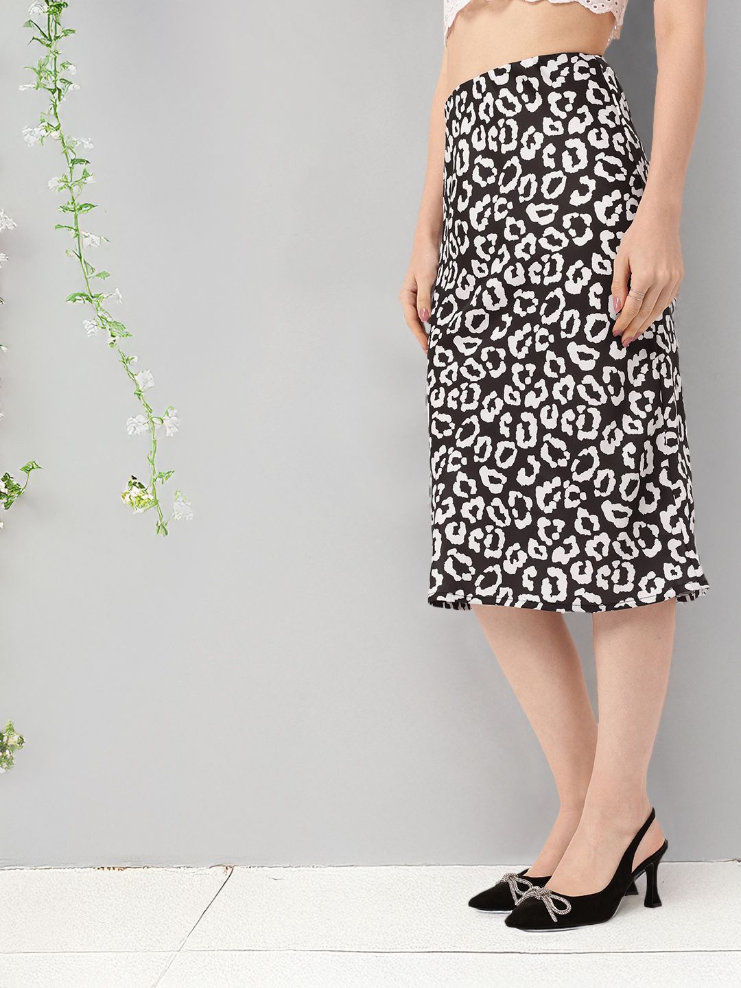 DressBerry Spotted Clawdia A-Line Midi Skirt