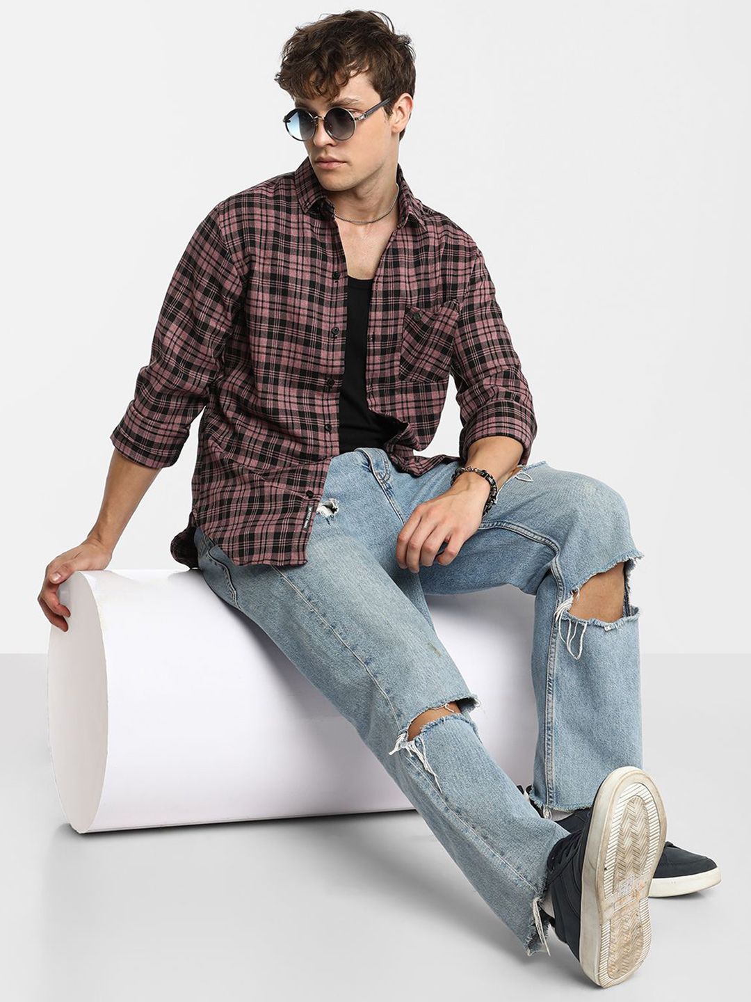 Campus Sutra Men Comfort Spread Collar Tartan Checked Polycotton Casual Shirt