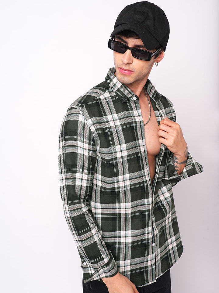 VASTRADO Men Classic Slim Fit Tartan Checked Spread Collar Cotton Casual Shirt