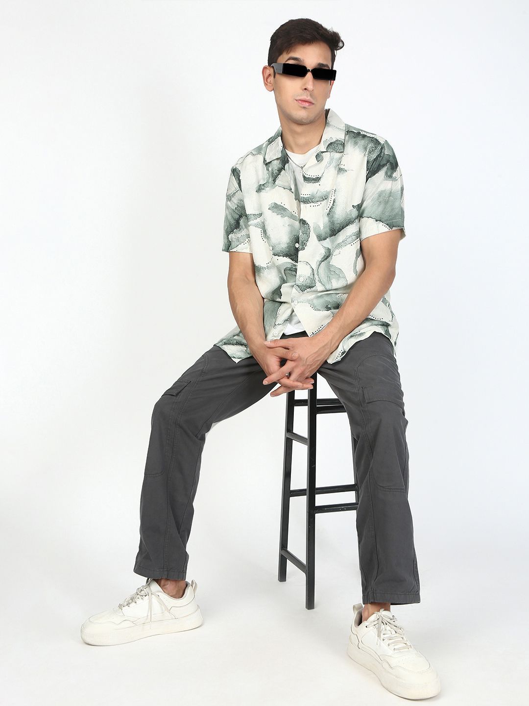Bene Kleed Men Abstract Printed Cuban Collar Casual Shirt