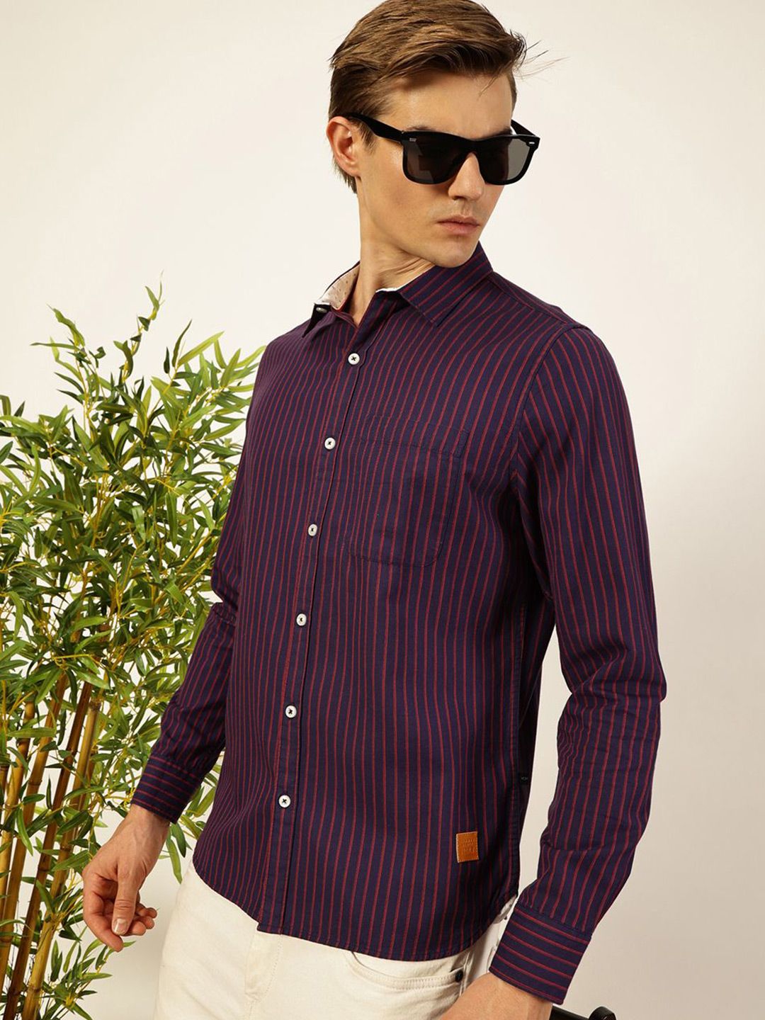 Thomas Scott Men Smart Spread Collar Vertical Striped Cotton Slim Fit Casual Shirt