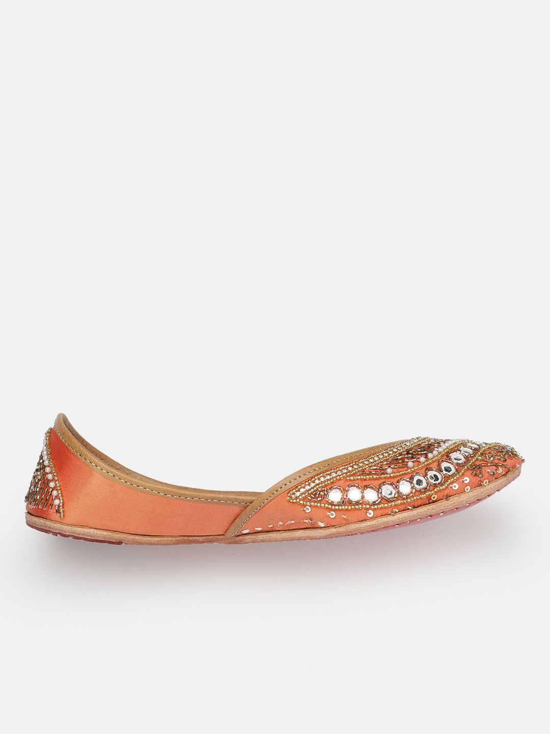 House of Pataudi Embellished With Ethnic Motif Mojaris