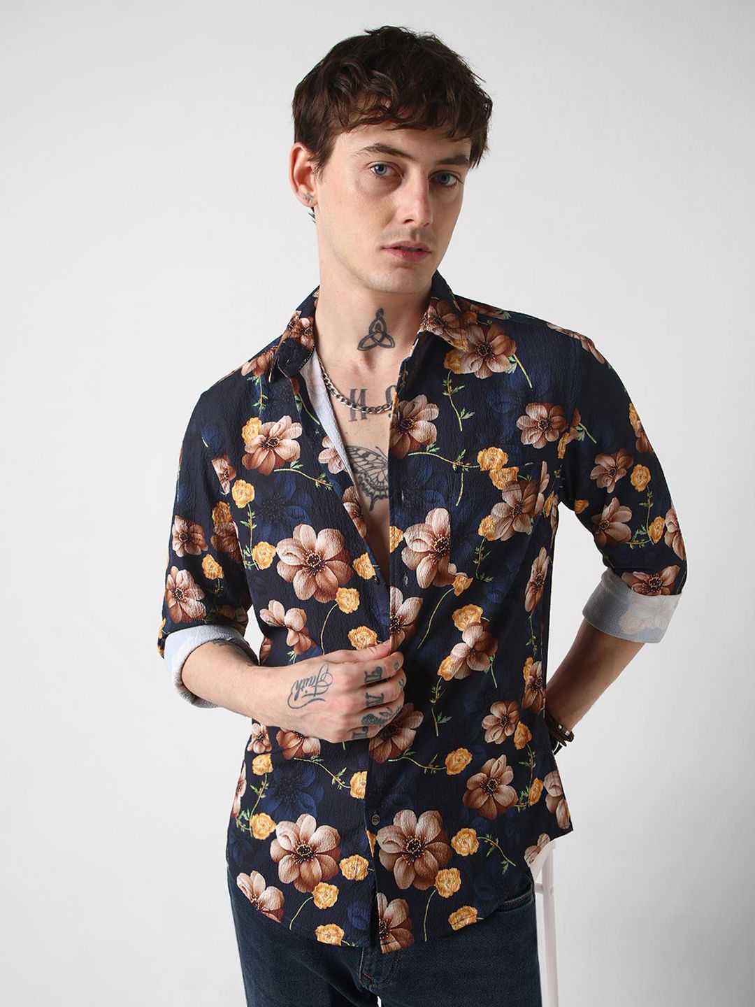 VASTRADO Men Slim Fit Floral Printed Opaque Casual Shirt