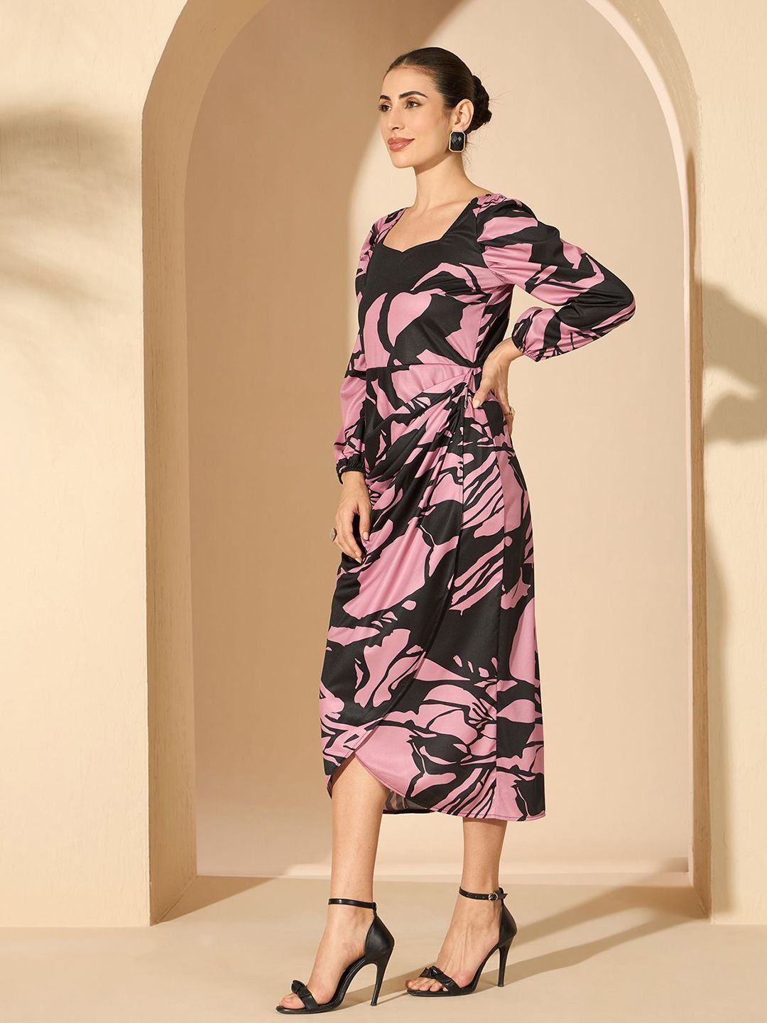 Antheaa Women Abstract Printecd Sheath Midi Dress
