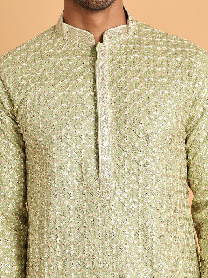 Jompers Men Embroidered Regular Sequinned Kurta with Pyjamas