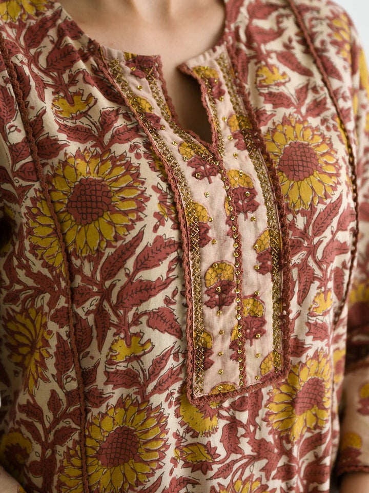 Rustorange Women Floral Printed Keyhole Neck Kurta