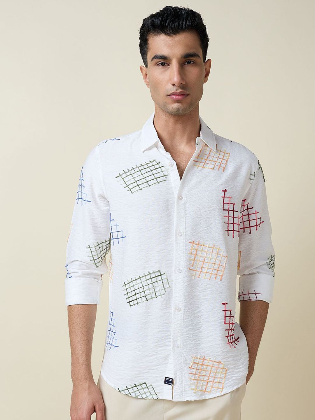Thomas Scott Men Premium Fit Spread Collar Textured Casual Shirt