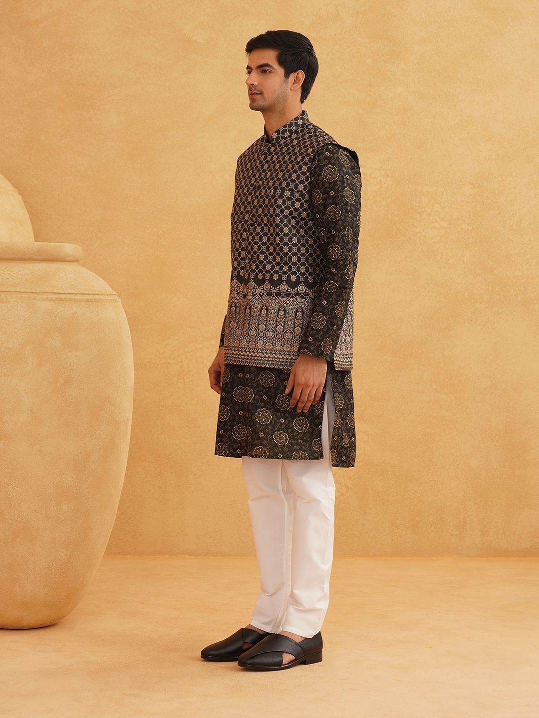 SOJANYA Floral Printed Mandarin Collar Kurta With Churidar And Nehru Jacket