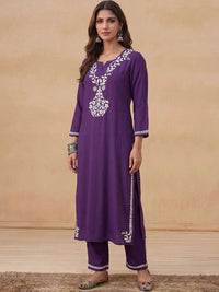 House of Chikankari Women Regular Chikankari Kurta with Trousers