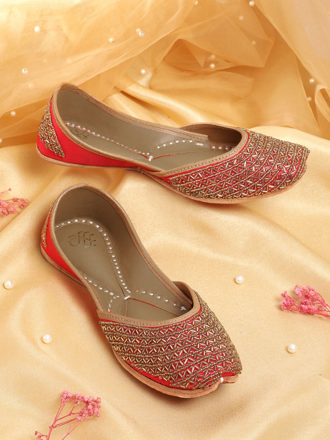 House of Pataudi Women Ethnic Embellished Mojaris